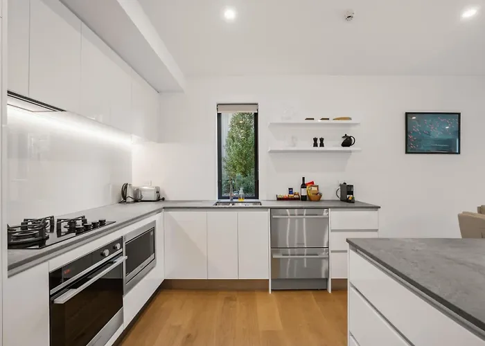 公寓 Lakefront Luxury 3 Bedroom *