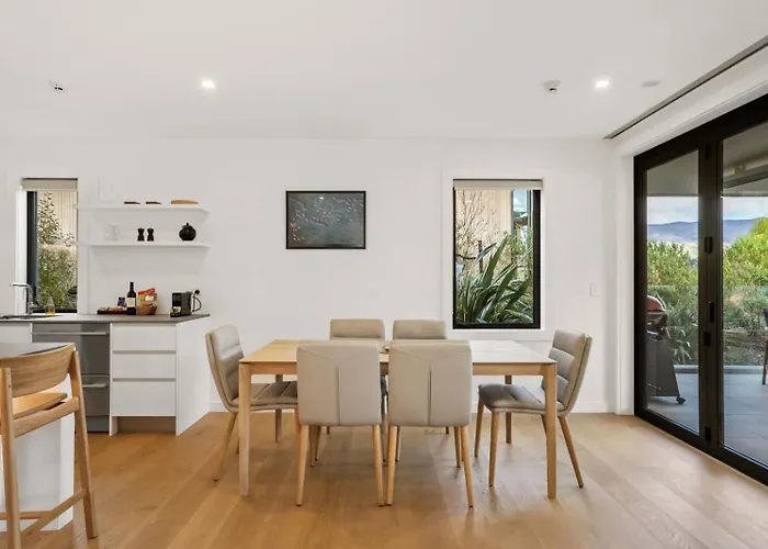 公寓 Lakefront Luxury 3 Bedroom *