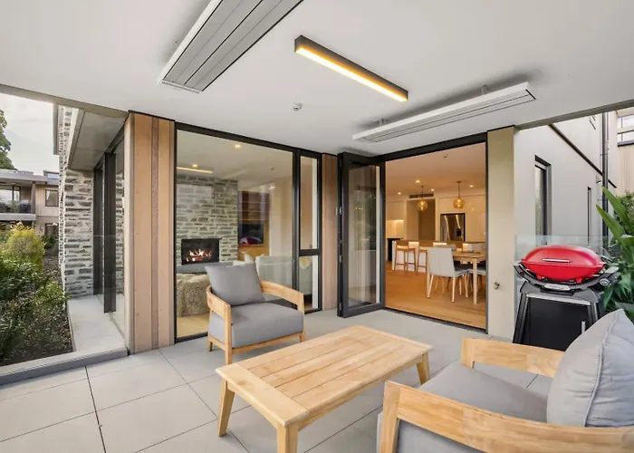 Lakefront Luxury 3 Bedroom * 瓦纳卡